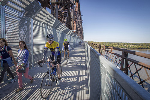 Hu_Photography_BigRiverCrossing2.jpg